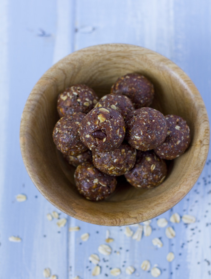 protein-packed, power balls, oats, dates, chia seeds, peanut butter, dark chocolate, energy balls, naturally sweetened, sugar-free, dairy-free, wholesome