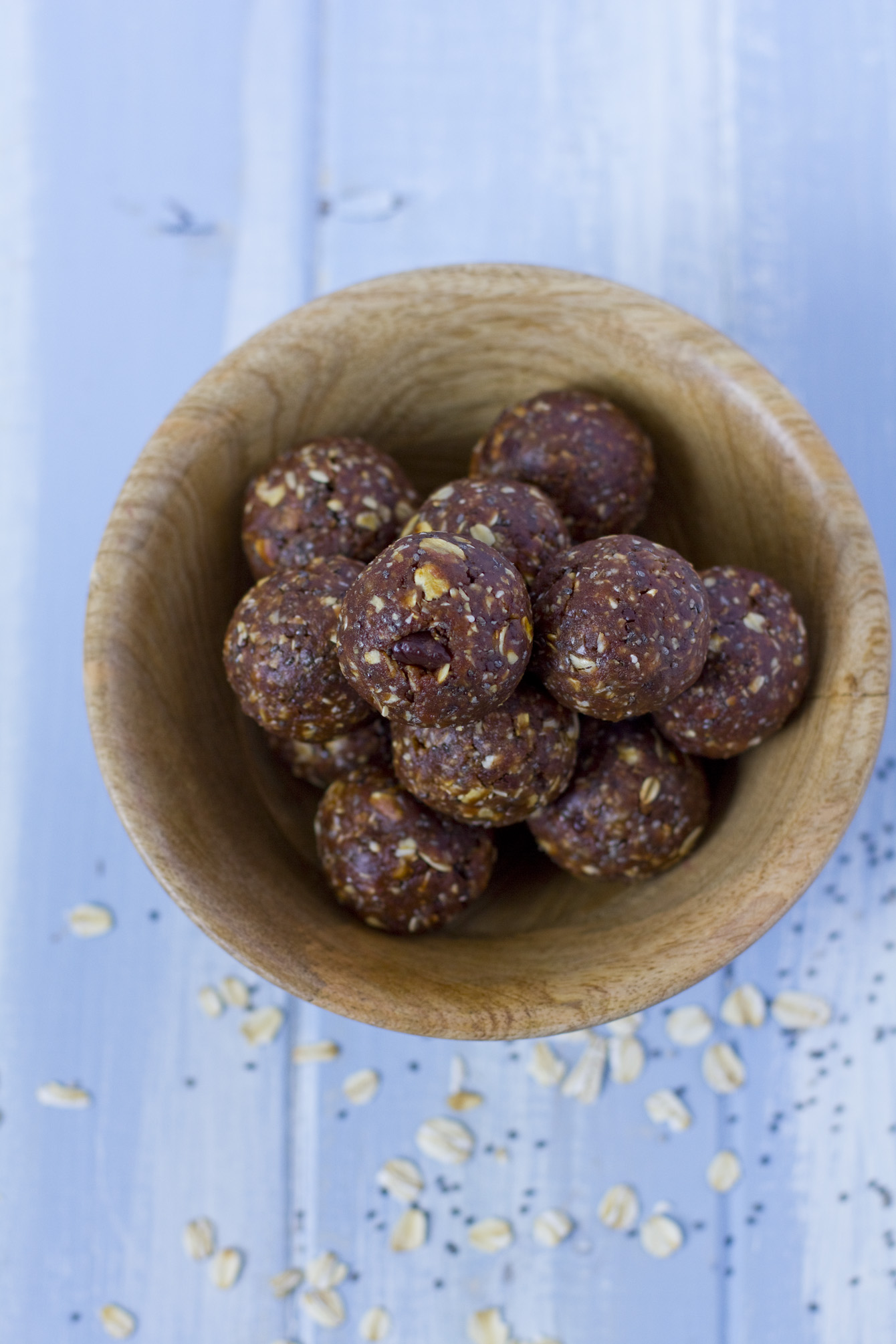 protein-packed, power balls, oats, dates, chia seeds, peanut butter, dark chocolate, energy balls, naturally sweetened, sugar-free, dairy-free, wholesome