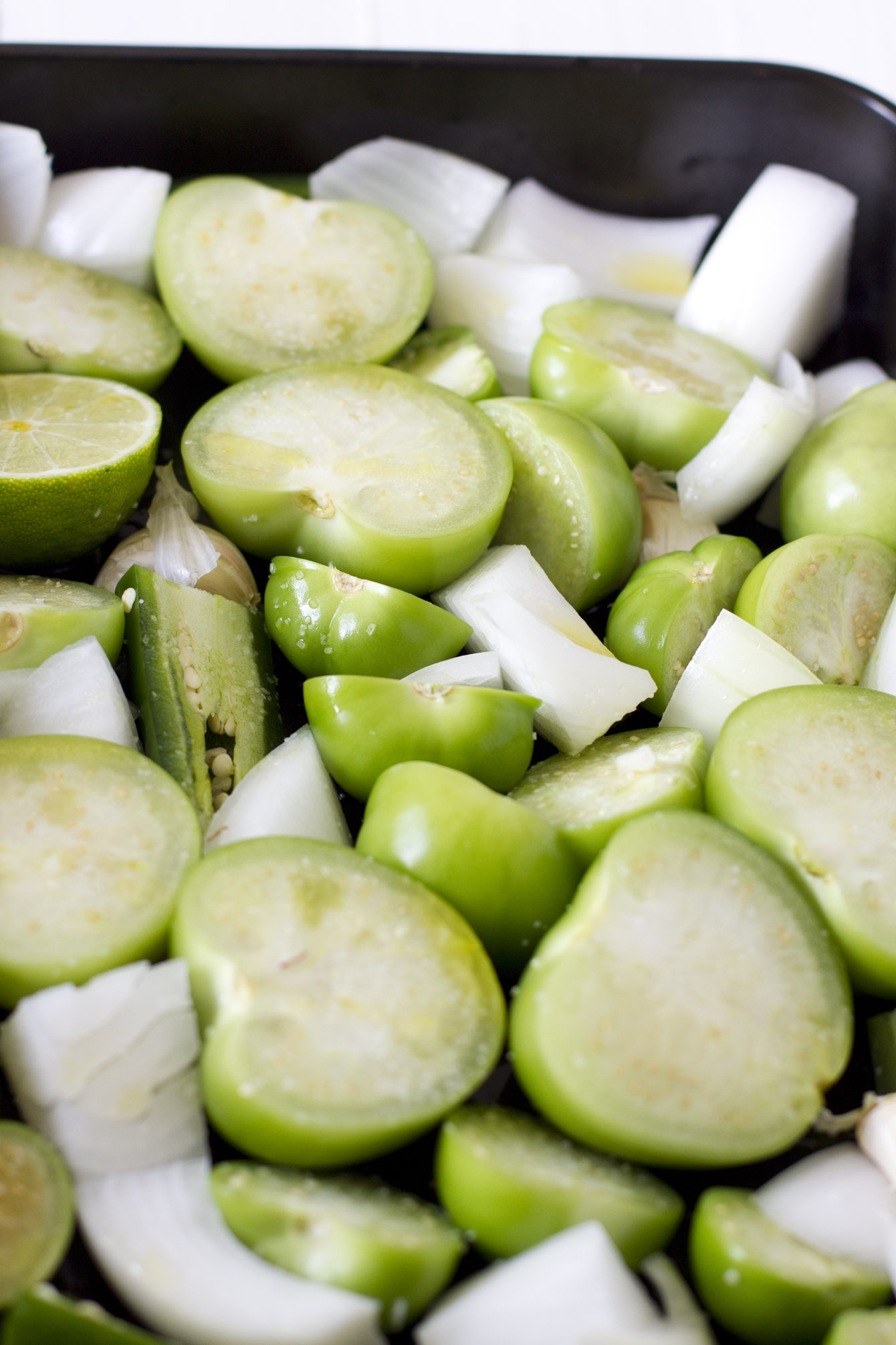 roasted tomatillo salsa