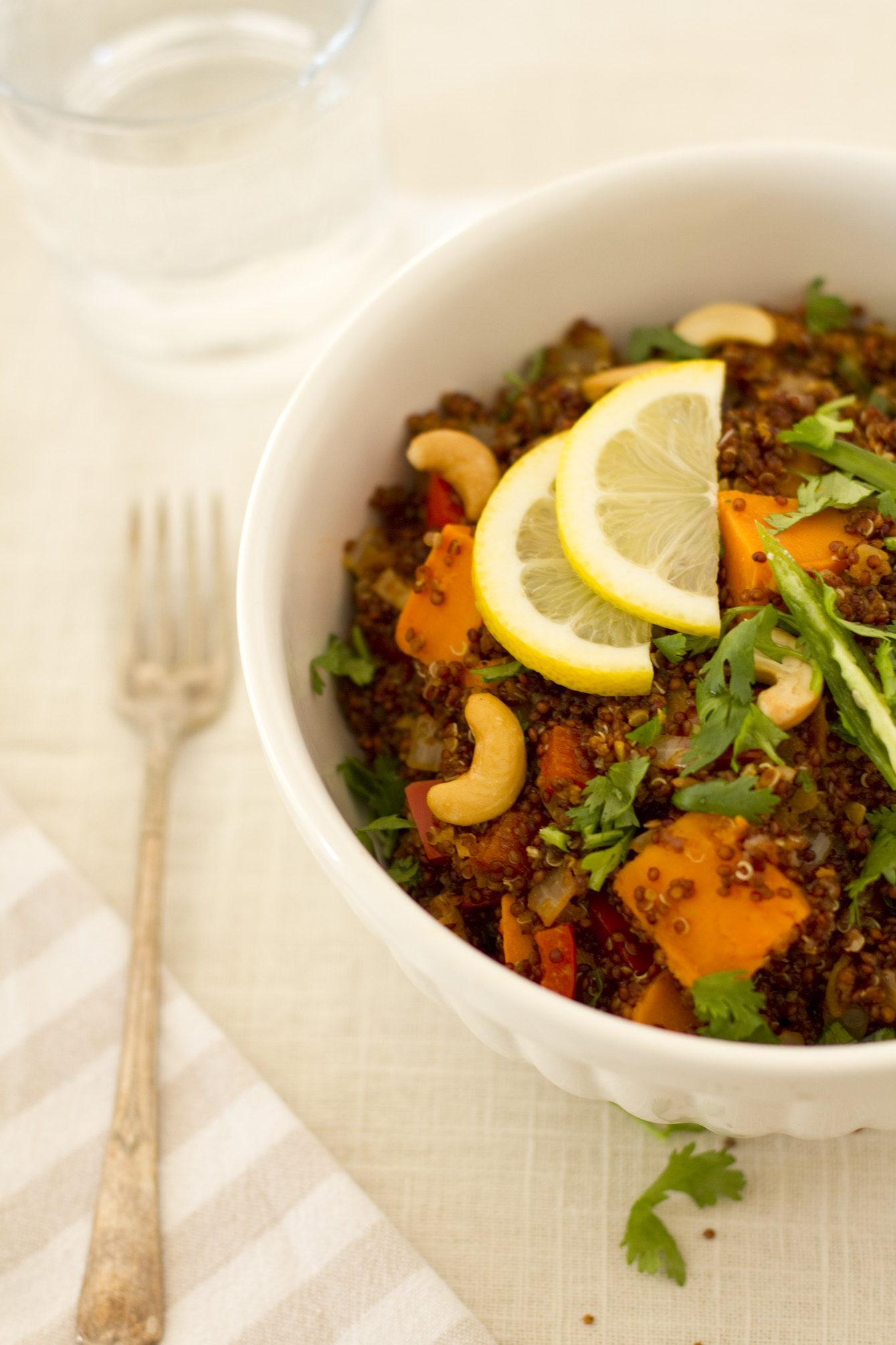 spicy-sweetpotato-quinoa-bowl