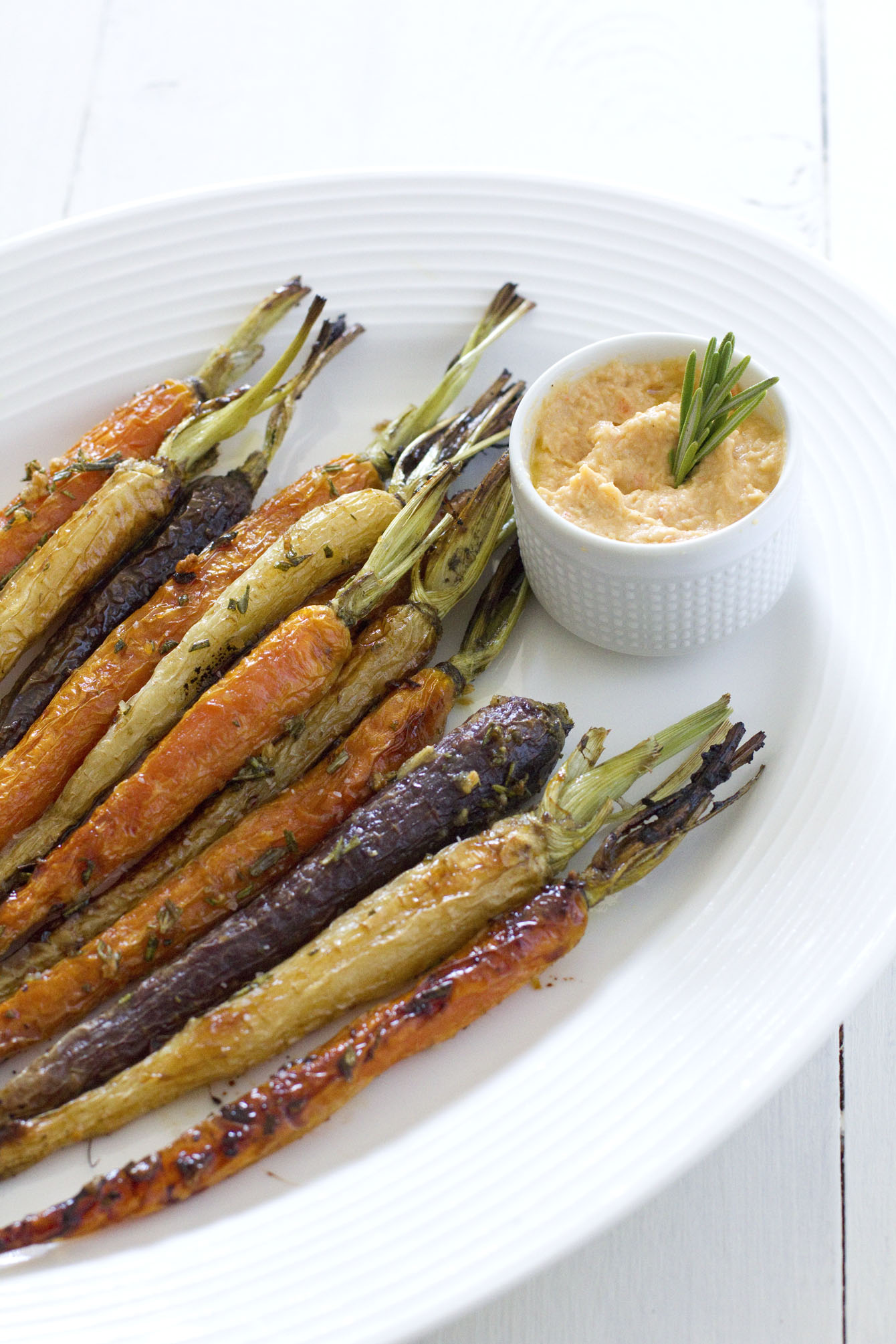 oven-roasted-maple-rosemary-glazed-carrots