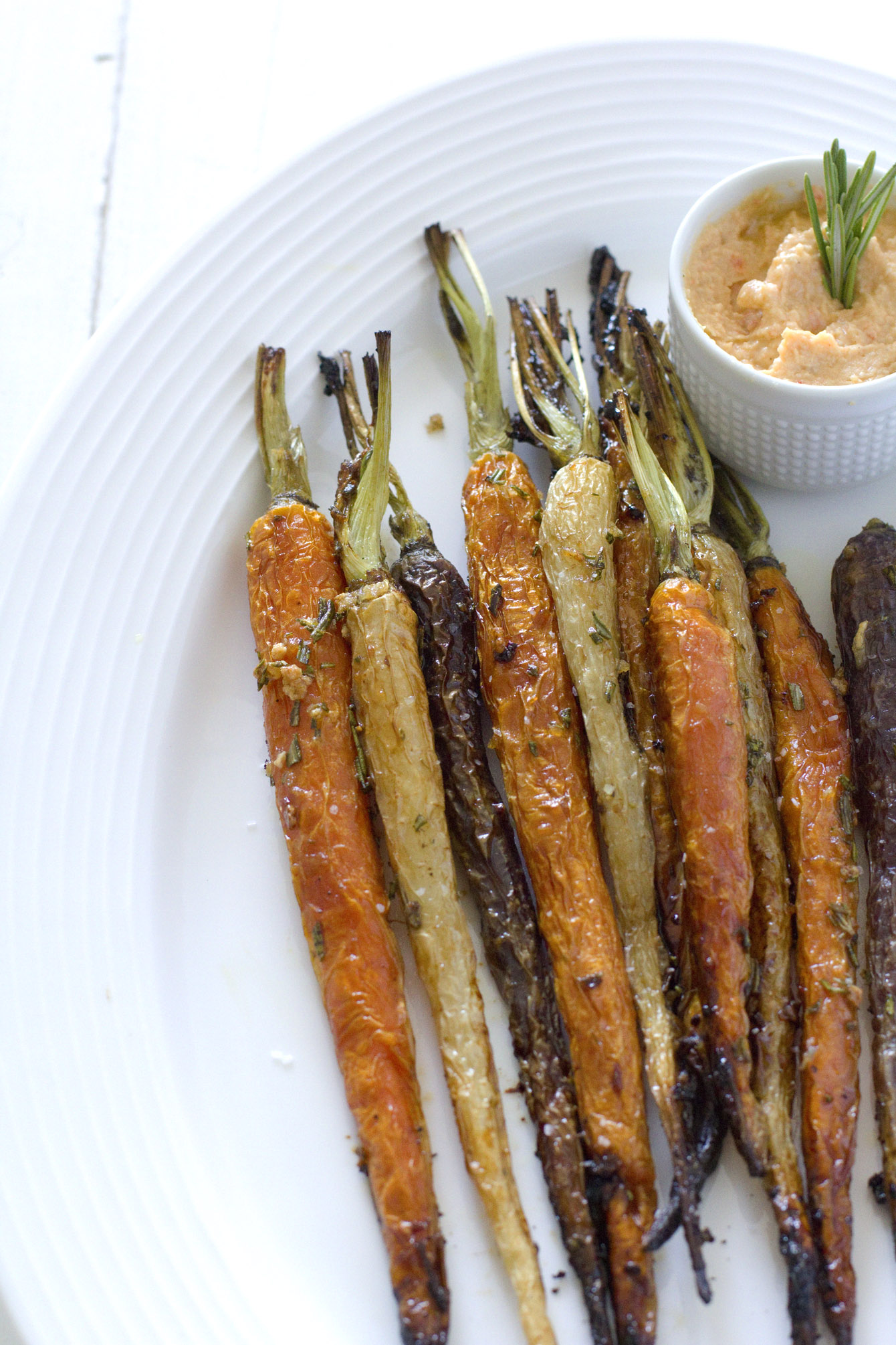 oven-roasted-maple-rosemary-glazed-carrots