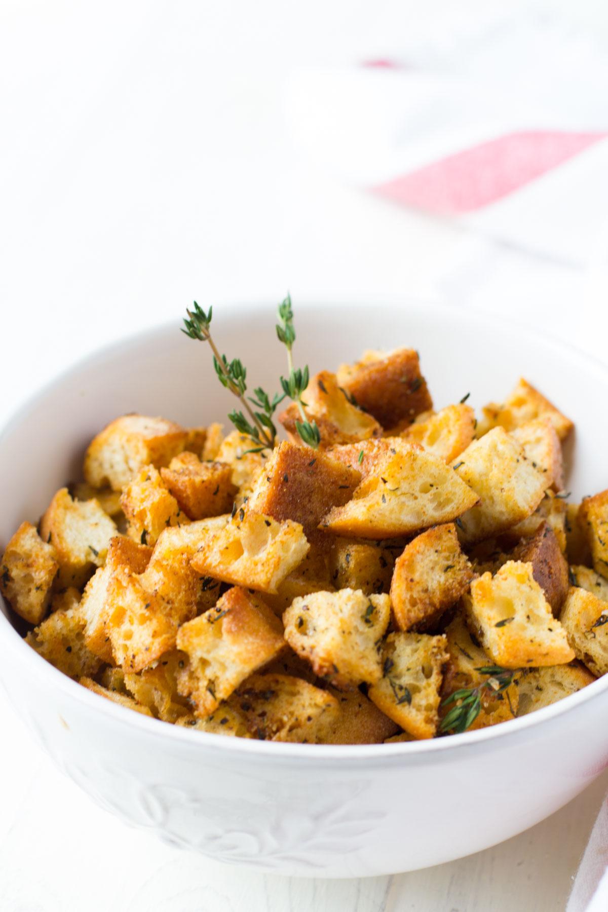 homemade garlic-thyme croutons