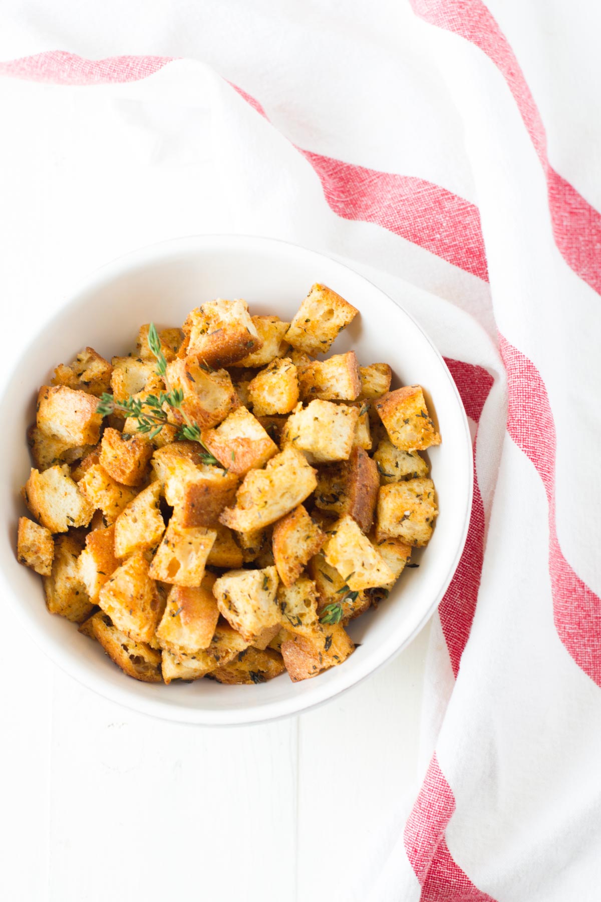 homemade garlic-thyme croutons